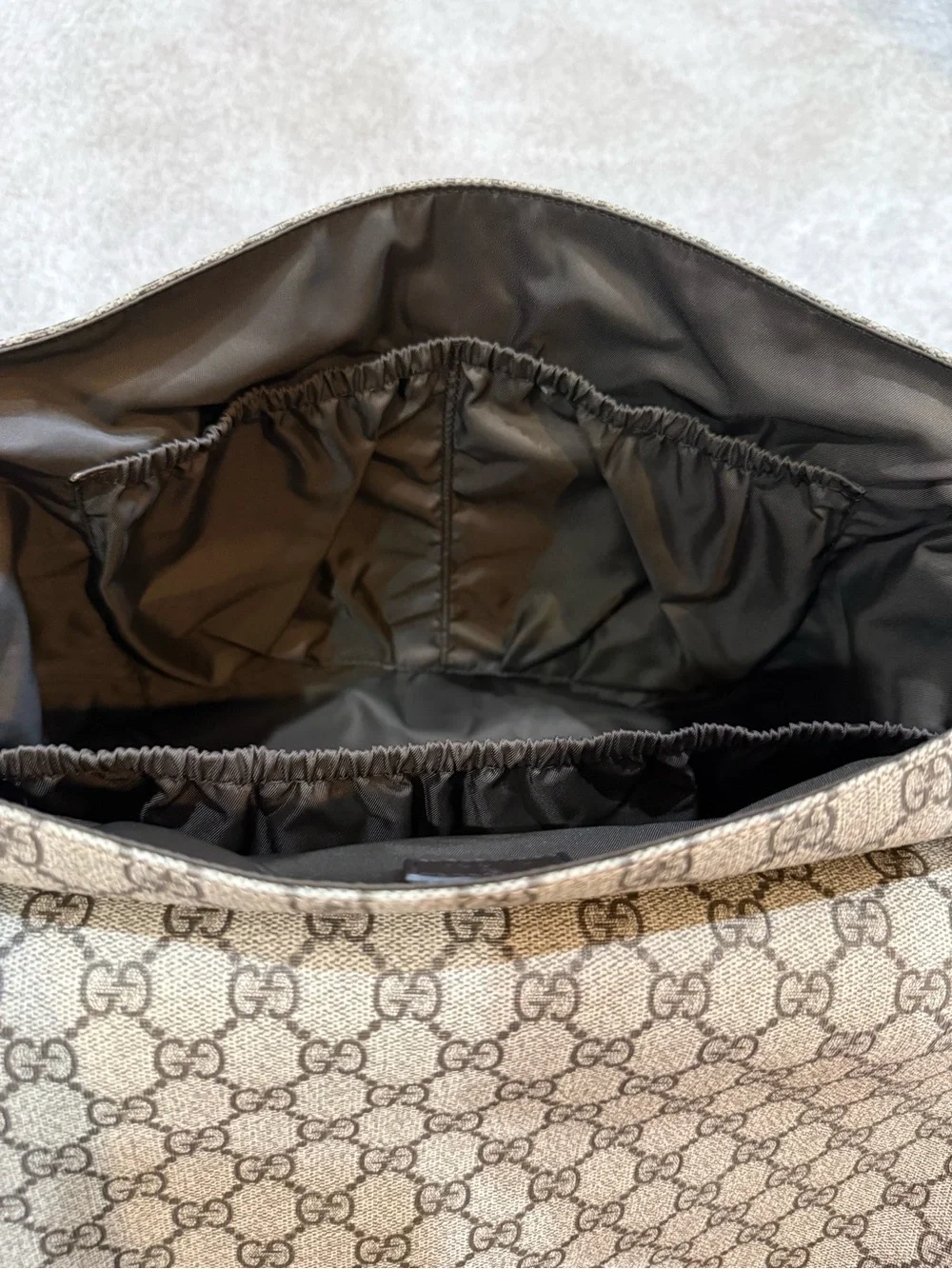 Gucci GG Canvas Messenger Bag - Beige/Grey